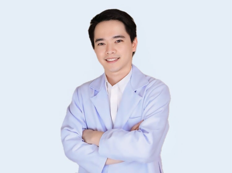 นพ.โอฬาร  สุนันท์สถาพร
